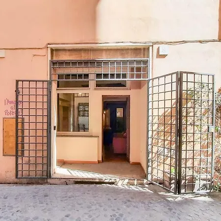 Domus Reginella, Nella Zona Piu Richiesta Di روما
