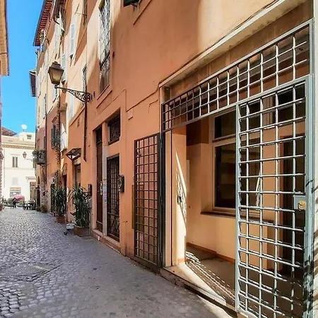 Domus Reginella, Nella Zona Piu Richiesta Di Roma